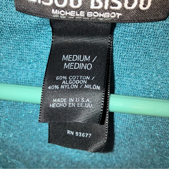 3/$20 Bisou Bisou teal short sleeve v-neck nylon blend top size medium - Picture 5 of 7